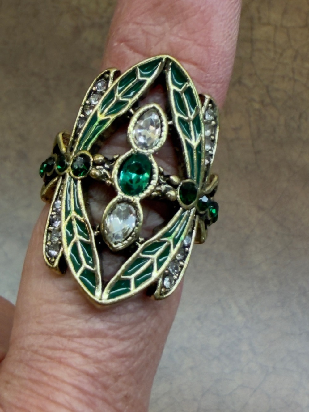 Vintage-Inspired Green Crystal Leaf Statement Ring